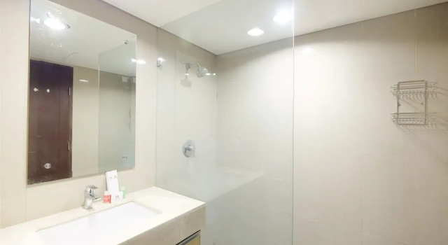 Номер Standard Comfortable and Modern Studio Apartment near Cawang and MT Haryono