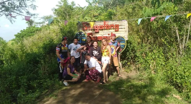 Тент Camping Paradise and Singalong Mountain Garden