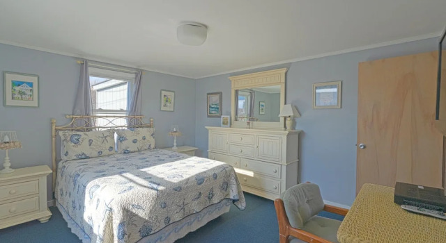 Коттедж с 2 комнатами с балконом Beach Plum Resort