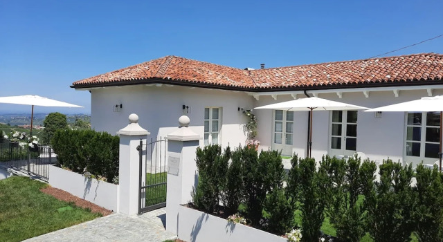Borgo Piani - Camere di Charme, Rezervovat Hotel Hotely v Mango s bazénem, Bazén