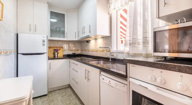 Апартаменты Ático familiar para 3/4px con terraza y Parking en Torrevieja