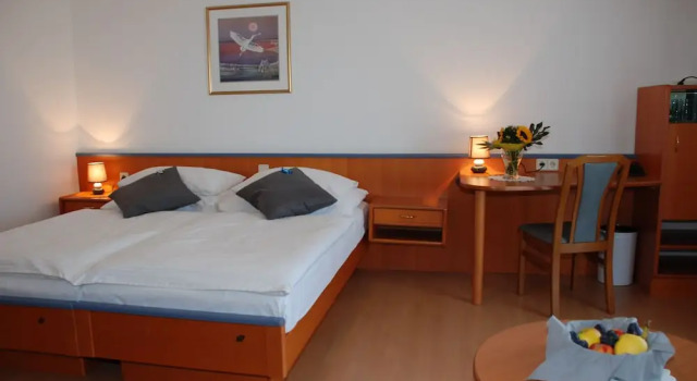 Двухместный номер Comfort с балконом Sporthotel Podersdorf