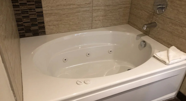 Люкс Deluxe c 1 комнатой с балконом Sol Cypress, San Antonio, a Tribute Portfolio Hotel