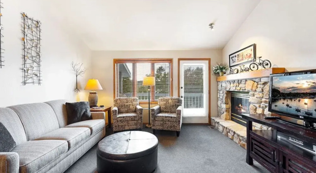 Номер Premium Evergreen Hill Condominiums