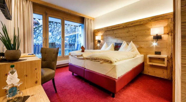 Alpina, Book Hotel Arosa Grisons