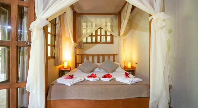 Бунгало Classic с 2 комнатами с видом на бассейн Casa Merlin Yoga & Welness Hotel