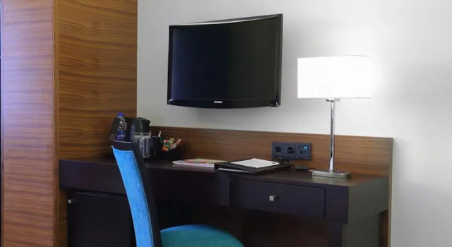 Corp Executive Hotel