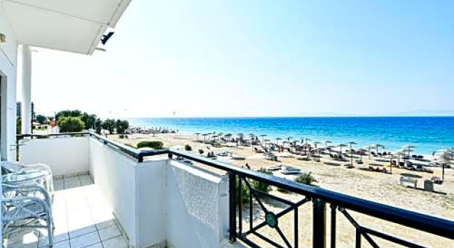 Номер Deluxe seafront Dodeca Sea Resort by Forum Hotels
