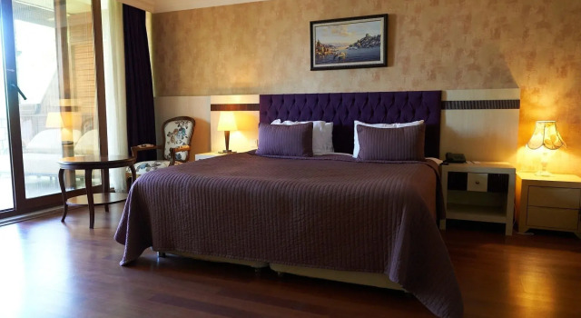 Phellos Suites