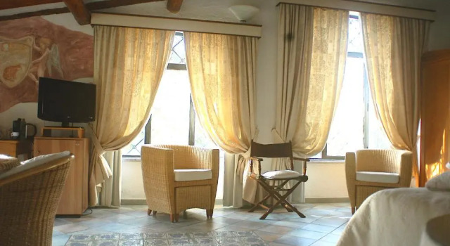 Полулюкс Hotel Villa Clementina
