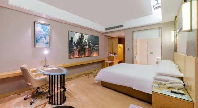 Vienna Hotel Guangdong Zhongshan Xiaolan High-Speed Railway Station, Rezervasyon Otel Xiaolan otoparklı oteller, Otopark