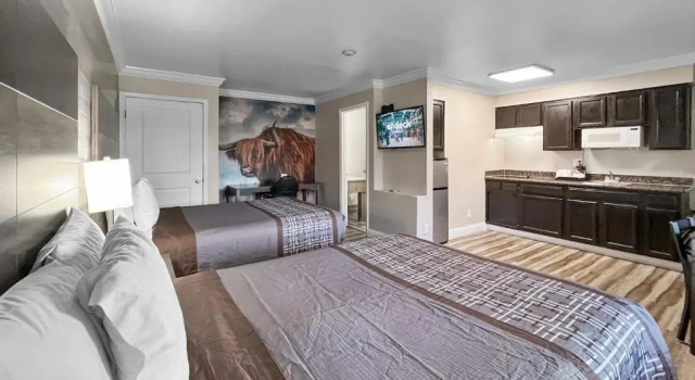 Четырёхместный номер Superior Rodeo Lodge
