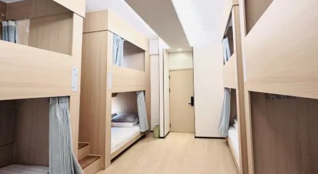 Кровать в общем номере (женский номер) Shenyang Lazybee Youth Hostel