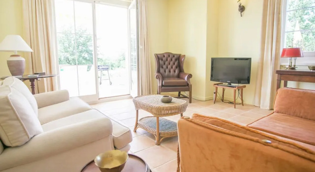 Family House in Quiet Peacefull Location, Private Pool and BBQ in Garden, Забронировать Дом для отпуска Виллы Пореч, Вилла