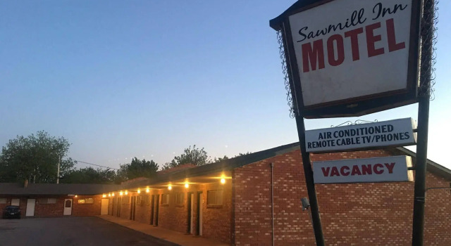 Sawmill Lodges Motel, Varaa Motelli Hotellit Hennessey pysäköinnillä, Pysäköinti
