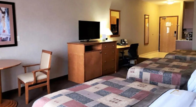 Шестиместный номер Standard Canalta Hotel Stettler