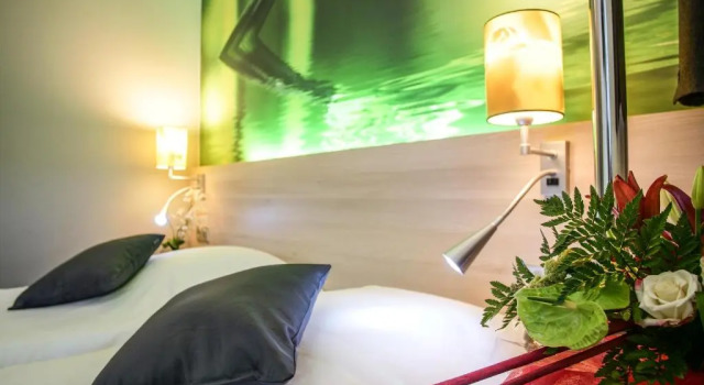 Номер Standard Hôtel Inn Design & Restaurant Rochefort