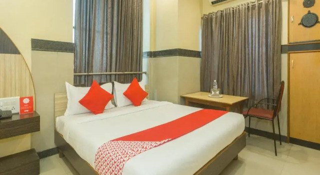 Hotel Shweta by OYO Rooms, Забронировать Отель Отели штата Махараштры 3 звезды, 3*