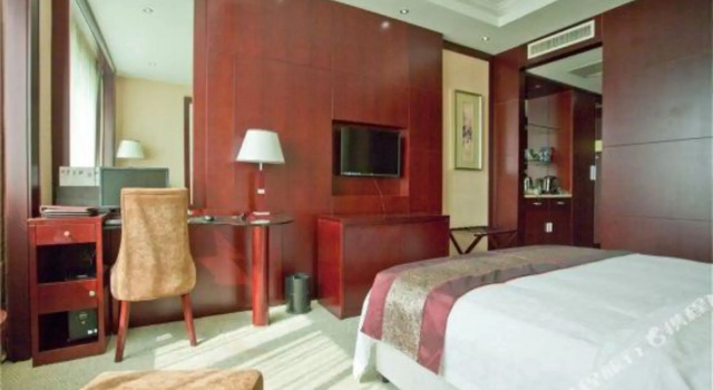 Hongsheng Hotel, Book Hotel Hotels in Taizhou with Parking, Parking