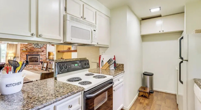 Апартаменты 1 Mi to Beach Cozy Incline Village Condo