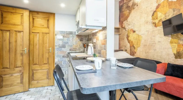 Студия Central Luxury Apartment