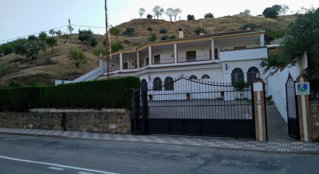 Alojamiento Ardales, Book Pension Billige hoteller i Jaen