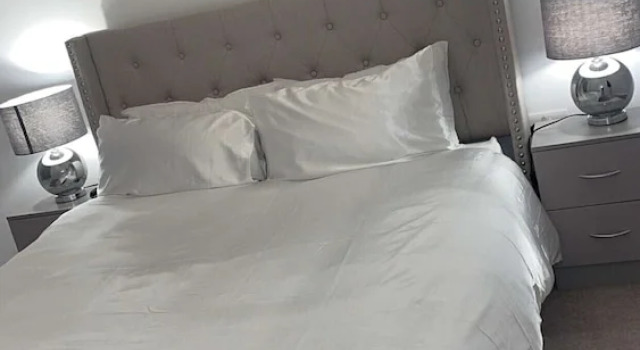 Apartment With Space in Parking, Varaa Huoneisto Asunnot kohteessa Merseyside, Huoneisto