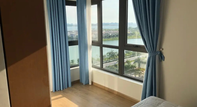 Halong Bayview 3br Apartment - 010