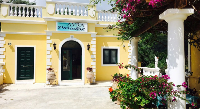 Avra Sea View Paradise Pool Aparthotel