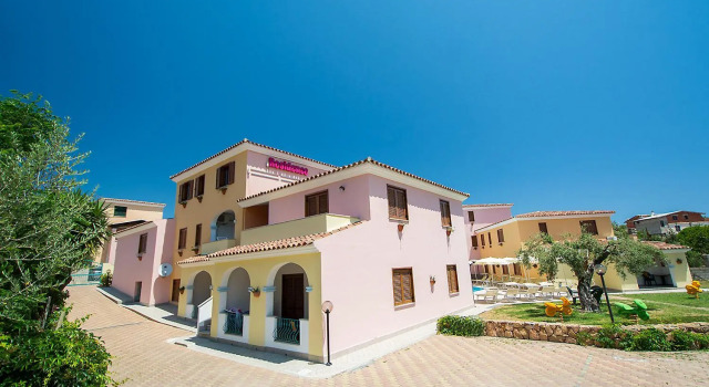 Cala Viola Residence con piscina, Забронировать Отель Орозеи Залив Орозеи