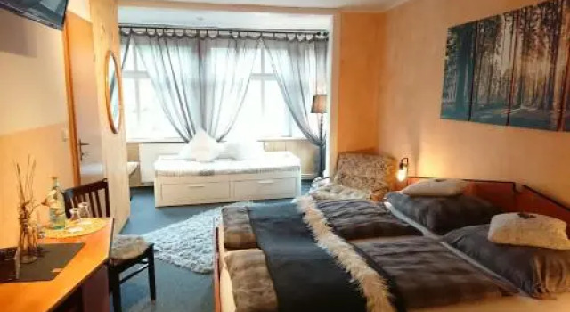 Pension Waldschlösschen, Reserva ahora Hotel Hoteles de 3 estrellas en Friedrichroda, 3*