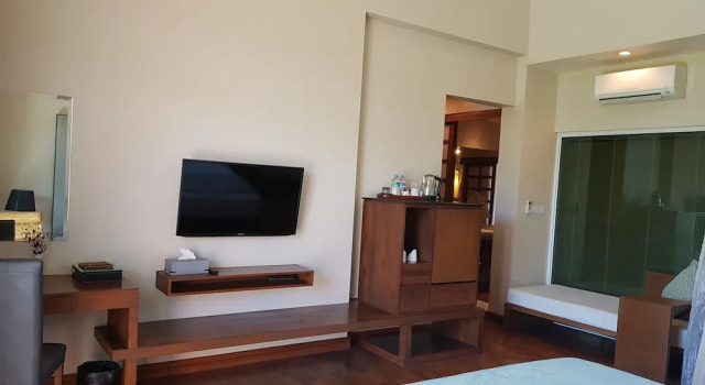 Бунгало Deluxe Nirvana Hotel and Resort
