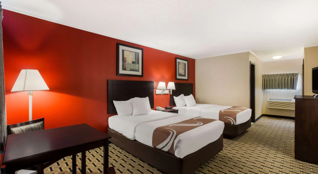 Четырёхместный номер Standard Quality Inn & Suites Millville
