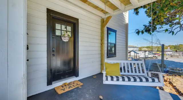 Коттедж Walkable Milledgeville Cottage Near Andalusia Farm