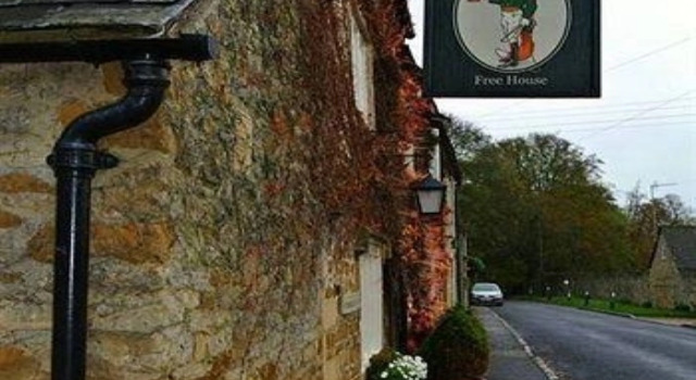 The Fox inn at Oddington, Book Hotel 3-stjernede hoteller i Carterton, 3*