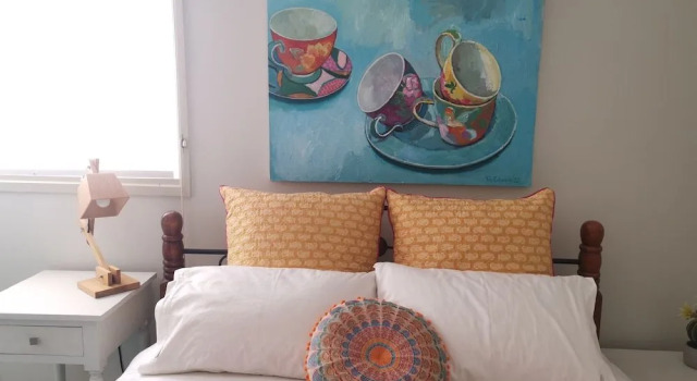 Stylish Comfortable Central Artists Home
