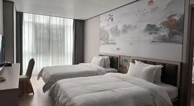 Люкс Long Wan Hot Spring Hotel