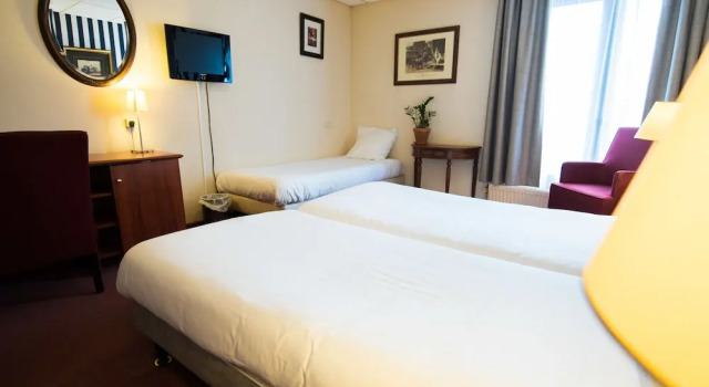 Трёхместный номер Standard Hotel Promenade