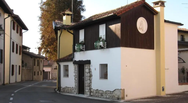 Domus Parva Pax Magna, Buchen Sie Hotel Spilimbergo Friaul-Julisch Venetien