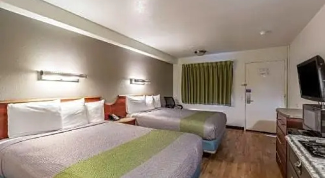 Четырёхместный номер Deluxe Comfort Inn North Anaheim