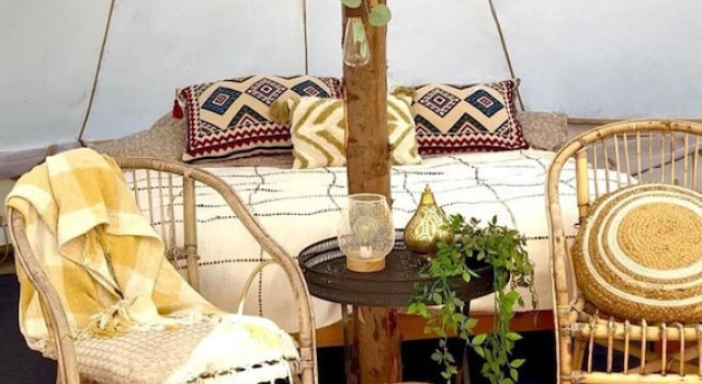 Glamping in Stunning Bell Tent in Bohemia, Reserva ahora Camping Camping y glamping en Bohemia Meridional, Camping