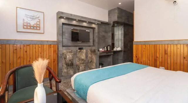 Номер Deluxe с балконом и с видом на горы Tara Van - Best Mountain View Hotel in Dharamkot