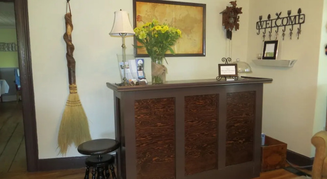 Farmhouse Inn B&B, Rezervovat Penzión se snídaní Hotely v Nové Skotsko s parkováním, Parkování