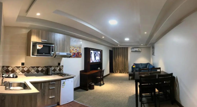 Студия Mera Houses