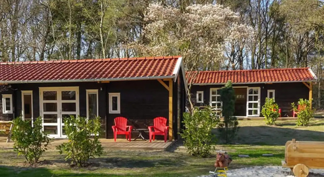 Wooden Chalet Near Three National Parks, Varaa Mökki Ruinen Drenthe