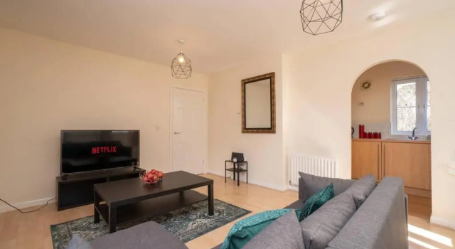 Bristol's Coach House - 2 Bedroom Detached Apartment with Secure Parking, Varaa Huoneisto Asunnot kohteessa Merseyside, Huoneisto