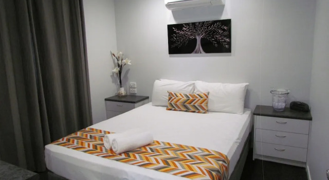 Четырёхместный коттедж с 2 комнатами Alex Beach Cabins and Tourist Park