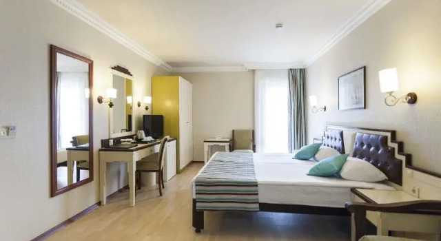 Двухместный номер Standard с балконом Nova Park Hotel