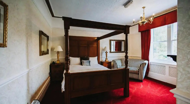 Люкс Superior Brook Hall Hotel