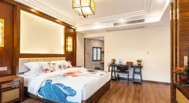Люкс Luxury Floral Hotel·Baofeng Nanshe hotel (National Forest Park Baofeng Lake Branch)
